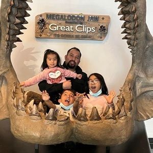 Meet your Posher, Alma